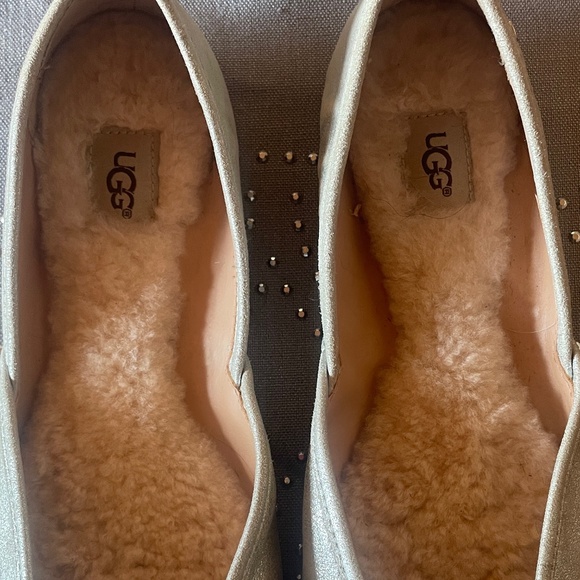 UGG Lena Silver Metallic Ballet Flat SZ 7.5 - Picture 7 of 8